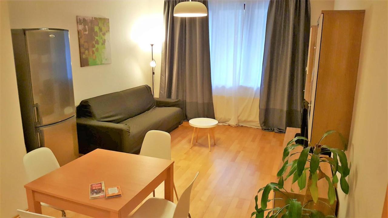 Apartment Smichov Praha Bagian luar foto